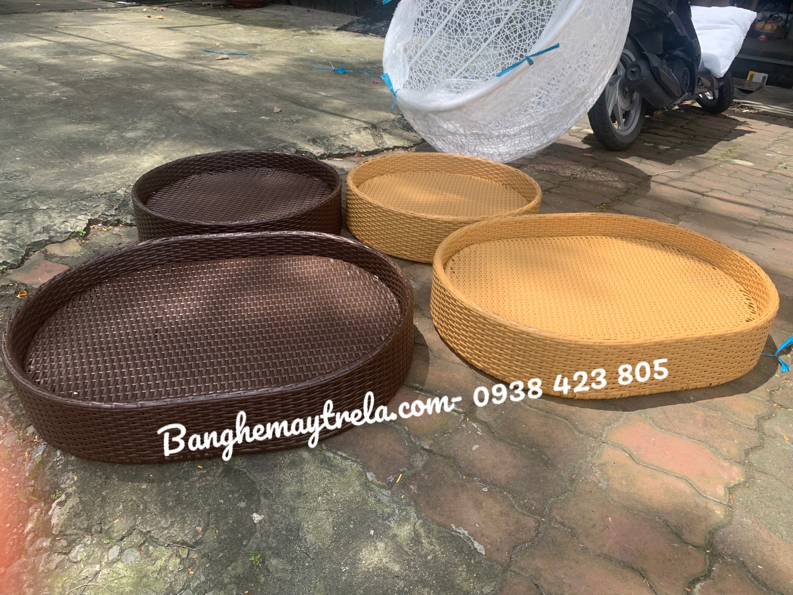 Khay nổi đồ ăn mây nhựa bể bơi